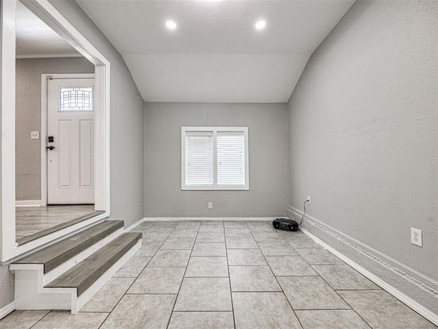1504 Oelke Drive, Midwest City, OK 73110