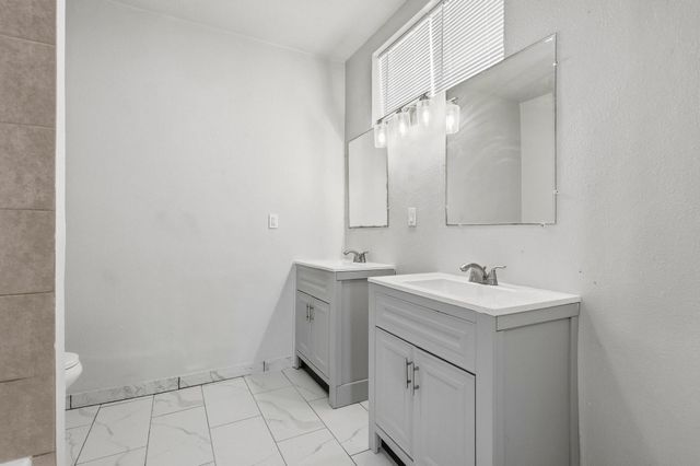 709 N Chandler Avenue, Denison, TX 75020