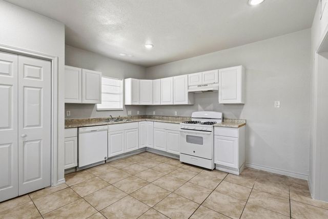 709 N Chandler Avenue, Denison, TX 75020