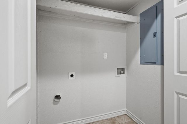 709 N Chandler Avenue, Denison, TX 75020