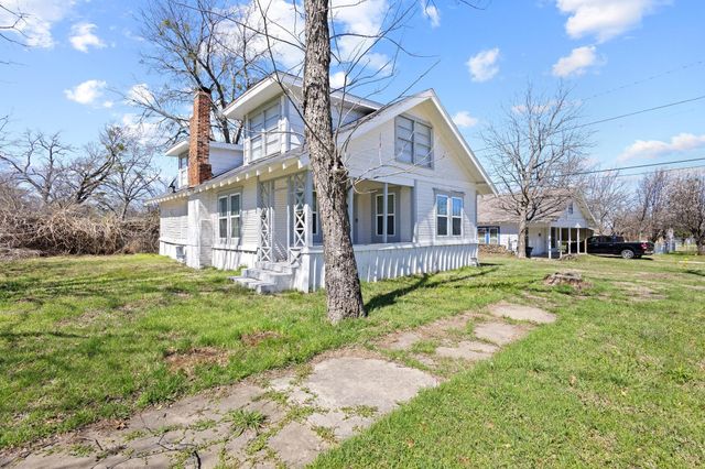 709 N Chandler Avenue, Denison, TX 75020