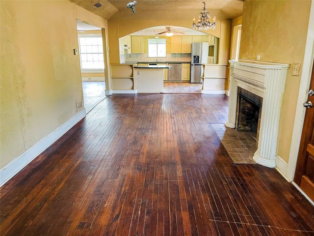 1401 Highway 180 W, Mineral Wells, TX 76067