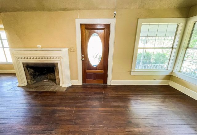 1401 Highway 180 W, Mineral Wells, TX 76067