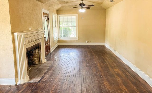 1401 Highway 180 W, Mineral Wells, TX 76067