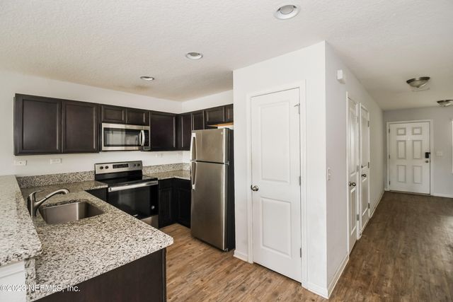 570 EISEMAN Way, Jacksonville, FL 32216