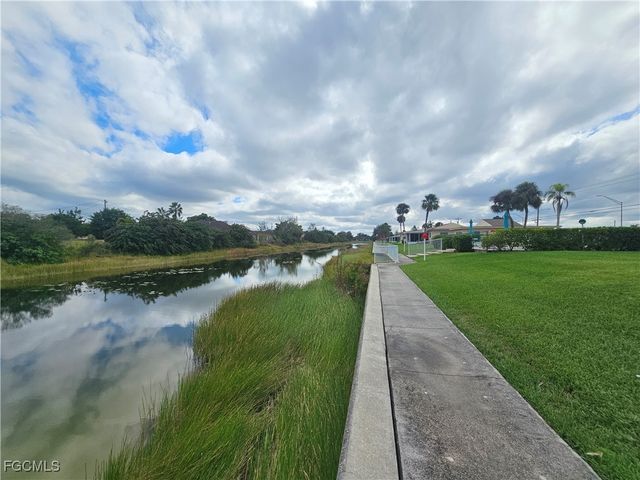 702 Joel BLVD, Lehigh Acres, FL 33936