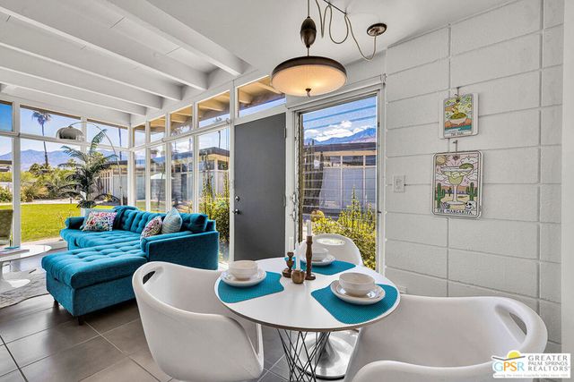 2244 E Tahquitz Canyon Way 5, Palm Springs, CA 92262