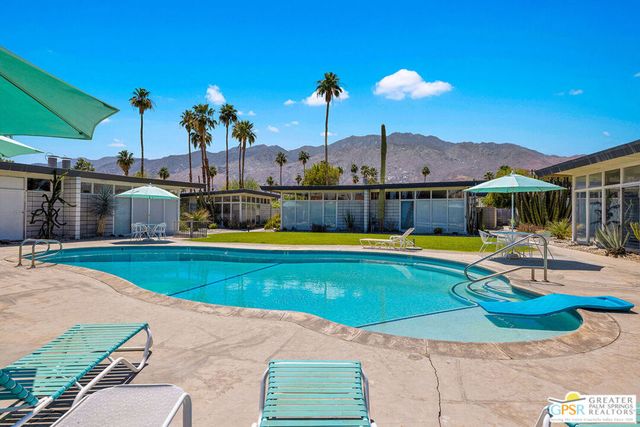 2244 E Tahquitz Canyon Way 5, Palm Springs, CA 92262