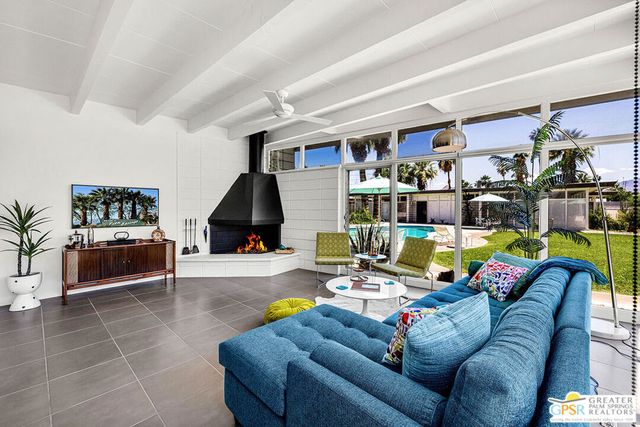 2244 E Tahquitz Canyon Way 5, Palm Springs, CA 92262