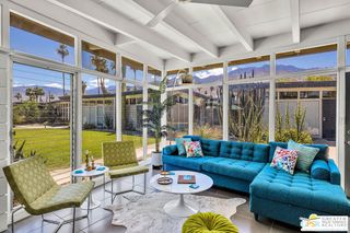 2244 E Tahquitz Canyon Way 5, Palm Springs, CA 92262