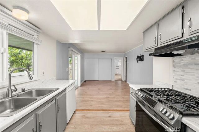 1251 E Lugonia Ave 18, Redlands, CA 92374