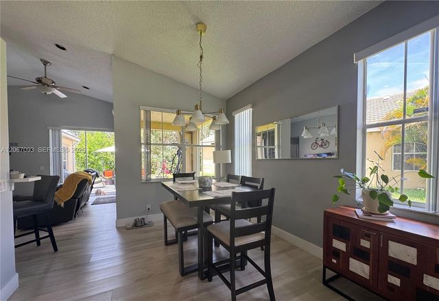 825 Falling Water Road, Weston, FL 33326