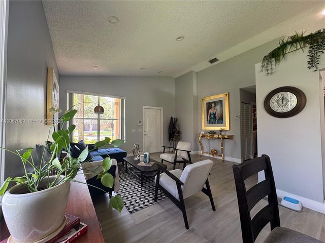 825 Falling Water Road, Weston, FL 33326