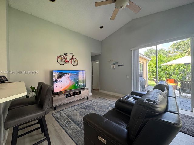825 Falling Water Road, Weston, FL 33326