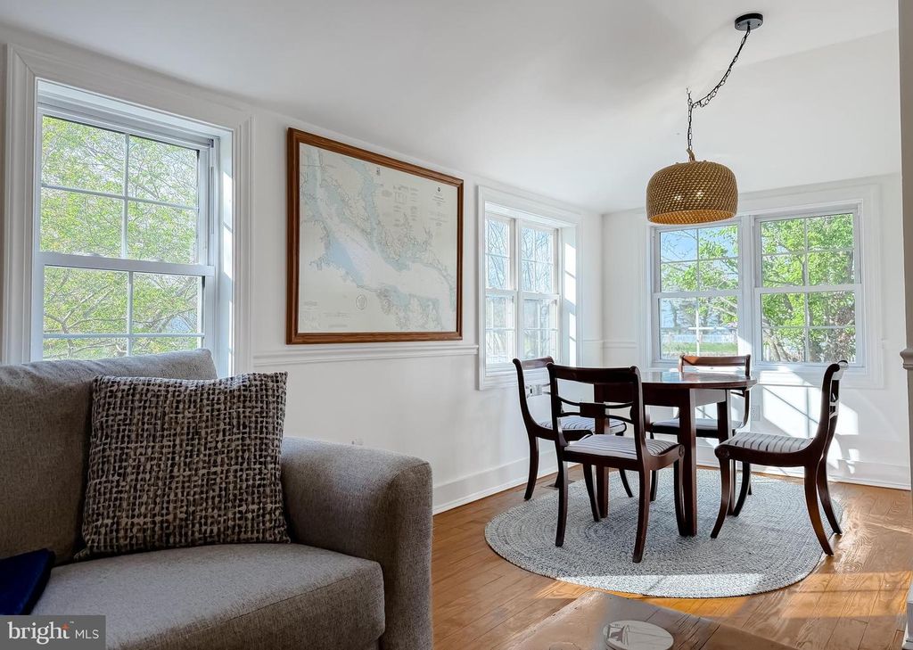 Image 14 of property listing at 21225 GEORGES LN, Avenue, MD 20609