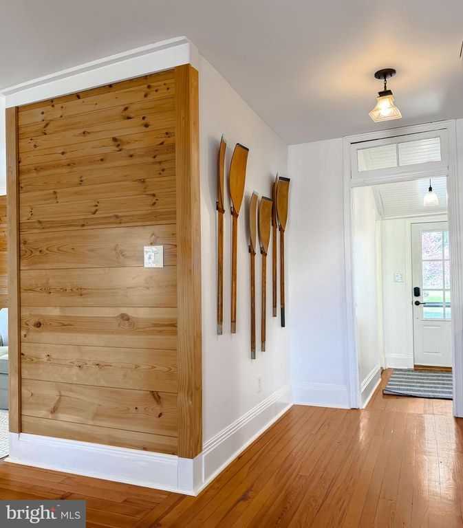 Image 17 of property listing at 21225 GEORGES LN, Avenue, MD 20609