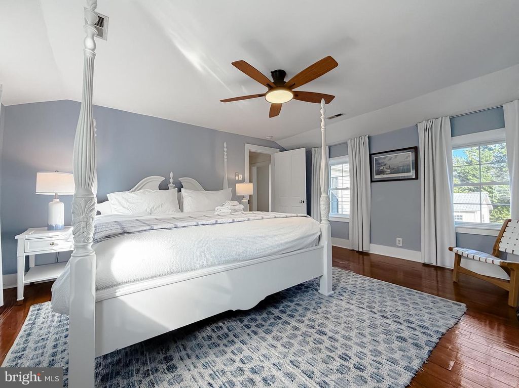 Image 23 of property listing at 21225 GEORGES LN, Avenue, MD 20609