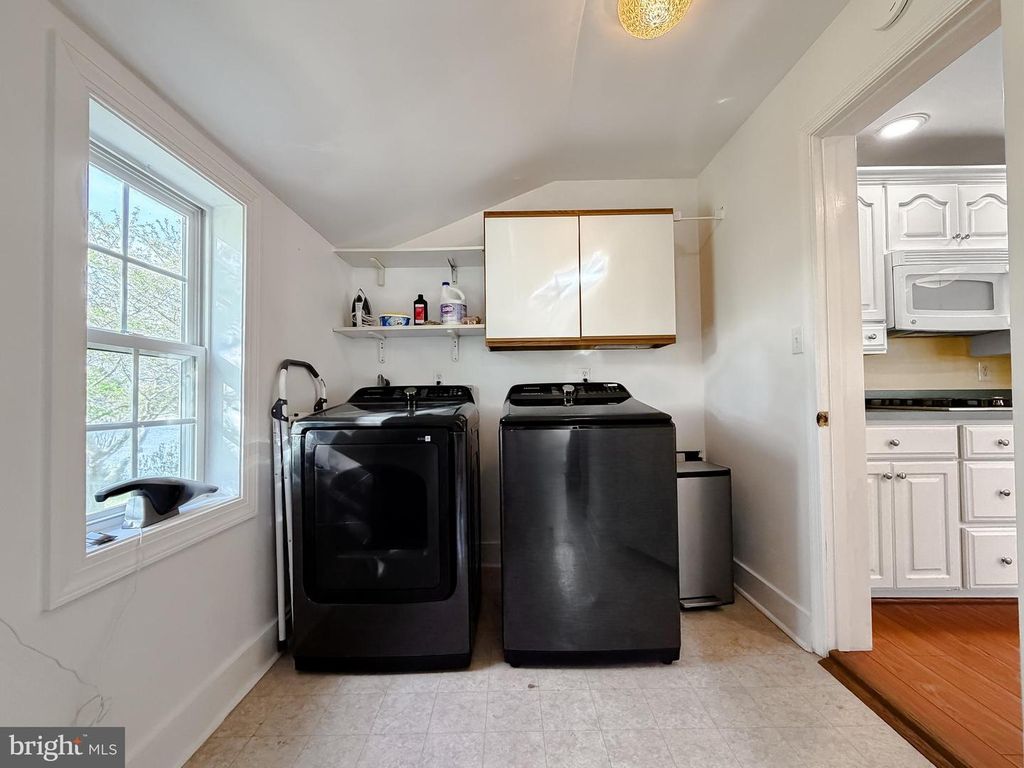Image 32 of property listing at 21225 GEORGES LN, Avenue, MD 20609