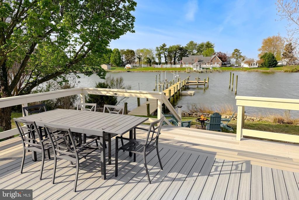 Image 37 of property listing at 21225 GEORGES LN, Avenue, MD 20609