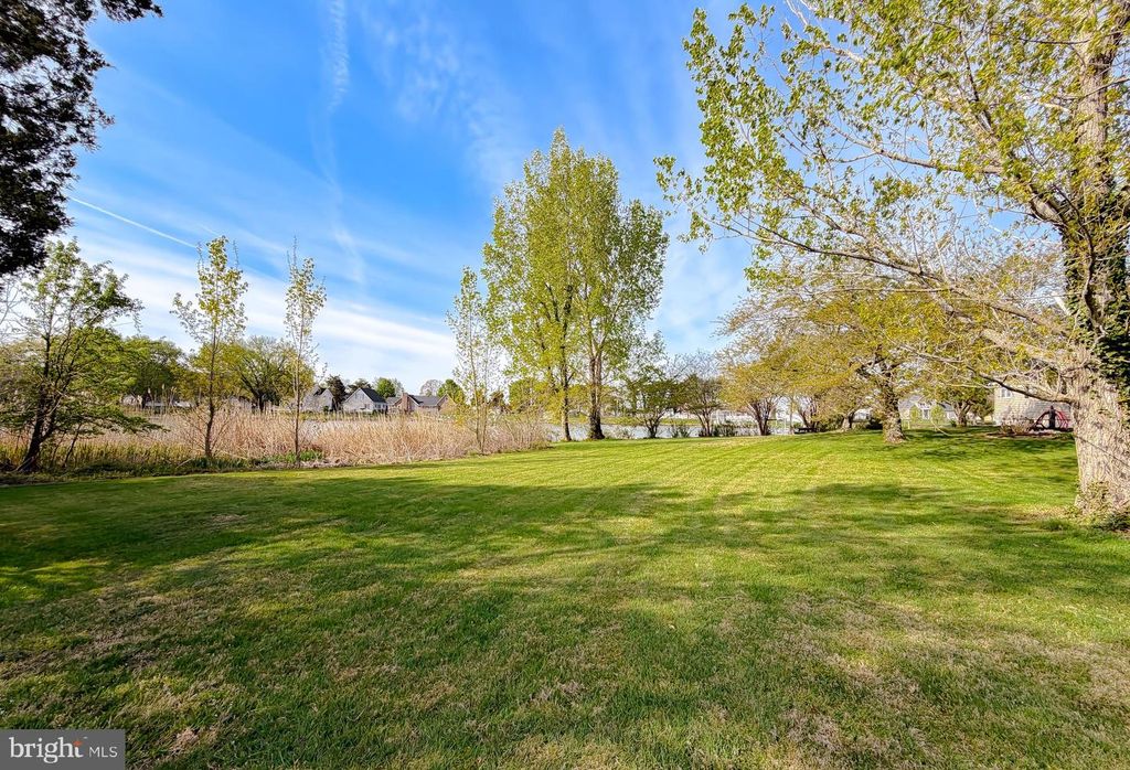 Image 50 of property listing at 21225 GEORGES LN, Avenue, MD 20609