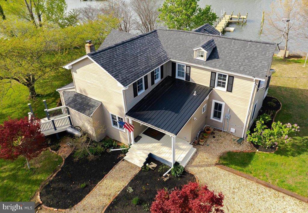 Image 54 of property listing at 21225 GEORGES LN, Avenue, MD 20609