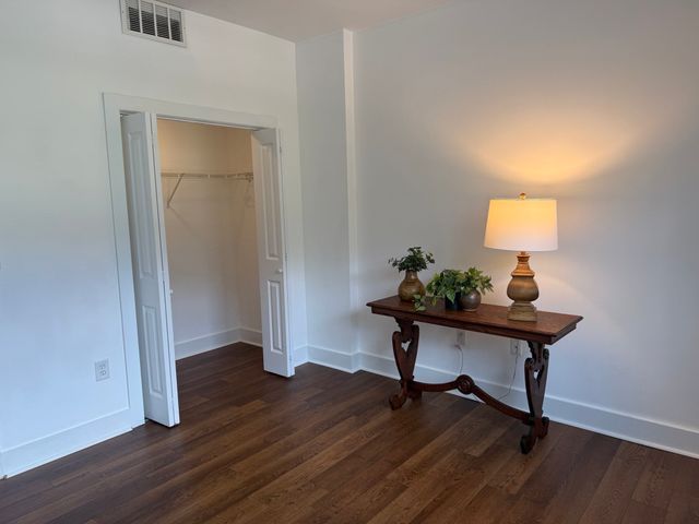1 Powder Mill Square 107, Andover, MA 01810