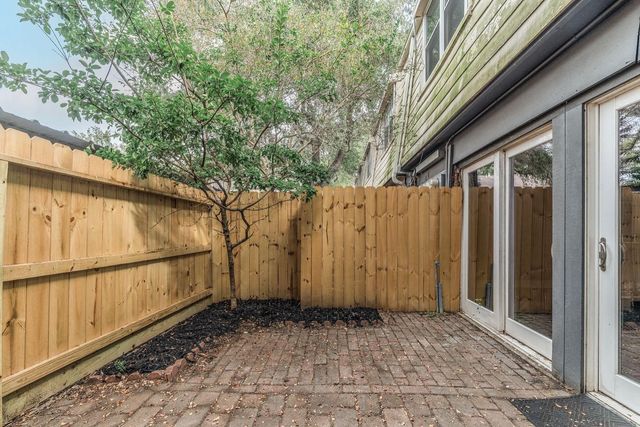 5239 Arboles Drive G, Houston, TX 77035