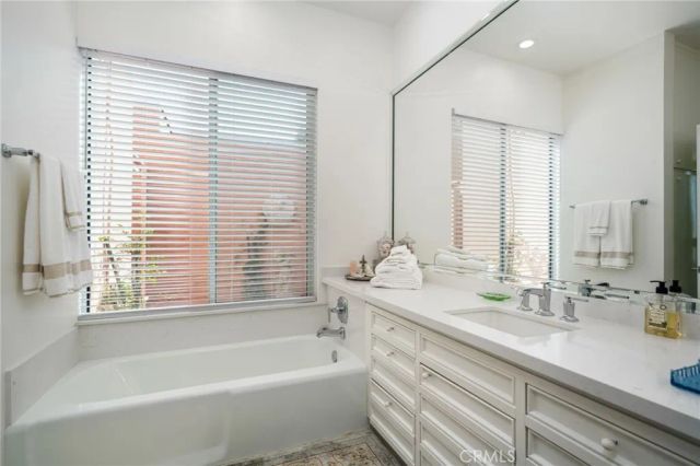 47159 El Menara, Palm Desert, CA 92260