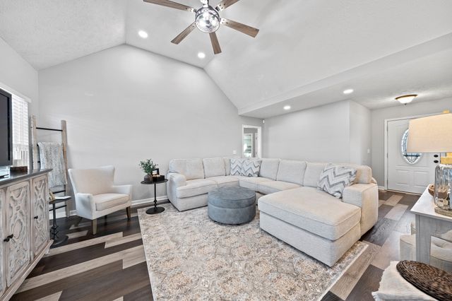 402 Bryn Mawr Cir, Gallatin, TN 37066