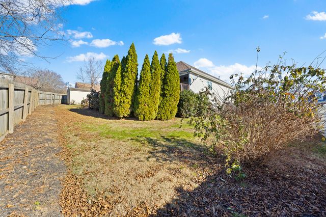 402 Bryn Mawr Cir, Gallatin, TN 37066