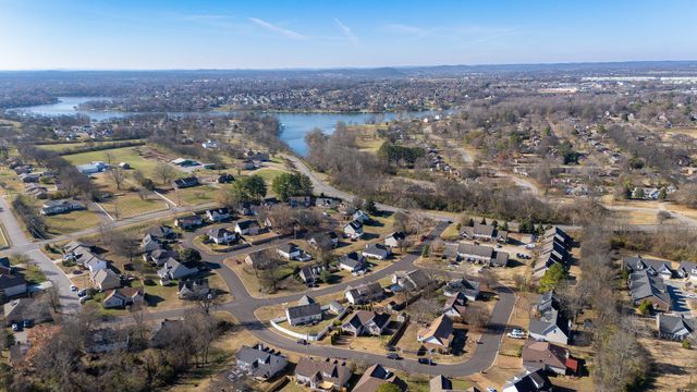 402 Bryn Mawr Cir, Gallatin, TN 37066