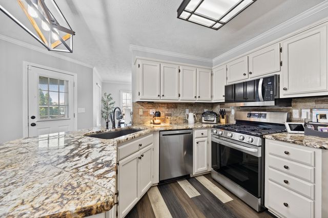 402 Bryn Mawr Cir, Gallatin, TN 37066