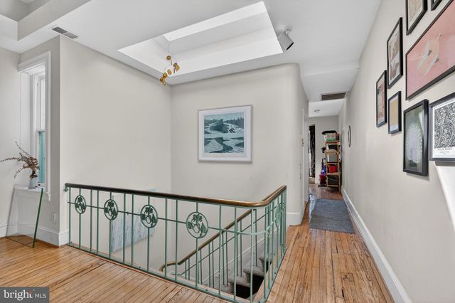 1944 CALVERT ST NW, Washington, DC 20009