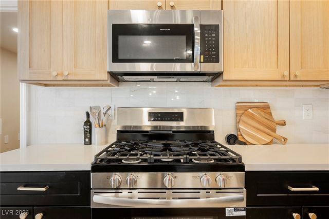 106 Juniper Street, Henderson, NV 89015