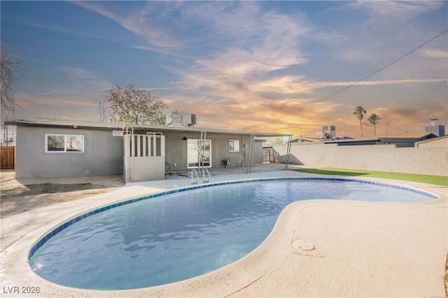 106 Juniper Street, Henderson, NV 89015