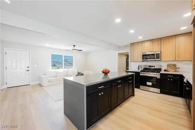 106 Juniper Street, Henderson, NV 89015