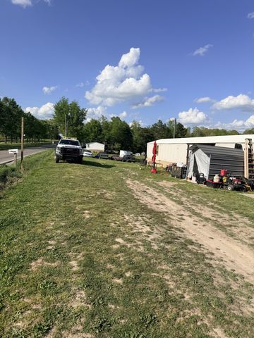 940 N Brace Rd, Summertown, TN 38483