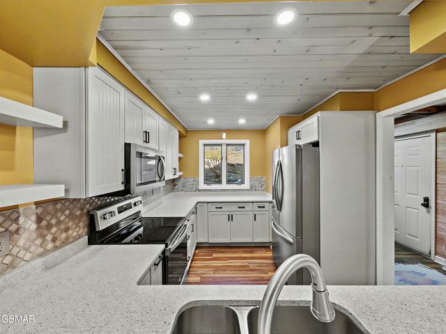 224 Woodland Road, Gatlinburg, TN 37738