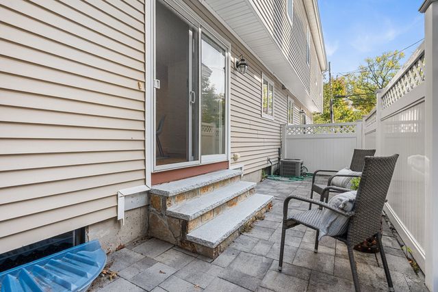 75 Bartlett Ave 75, Arlington, MA 02476