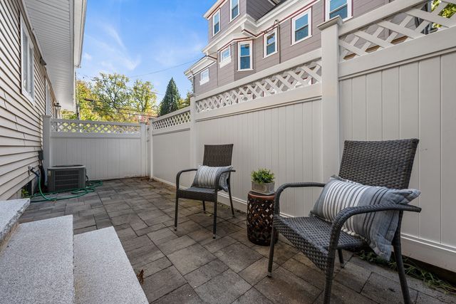 75 Bartlett Ave 75, Arlington, MA 02476