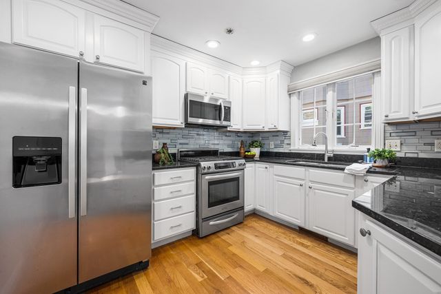 75 Bartlett Ave 75, Arlington, MA 02476