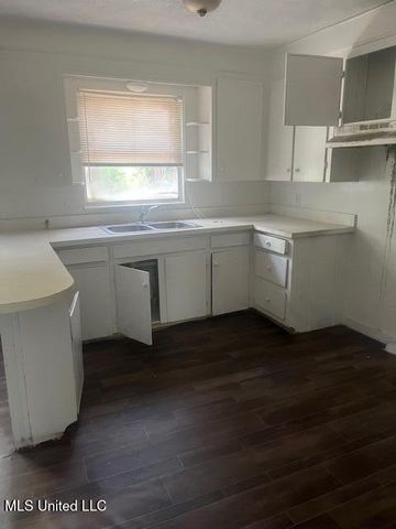 2365 Paden Street, Jackson, MS 39204