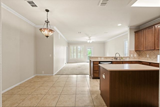 6616 Purbeck Trail, Denton, TX 76210