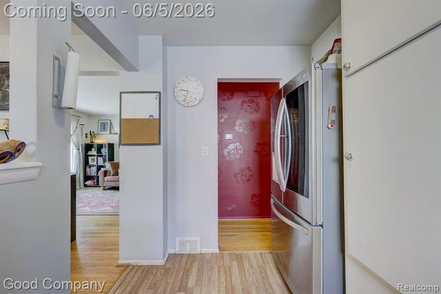 1341 E Breckenridge Street, Ferndale, MI 48220
