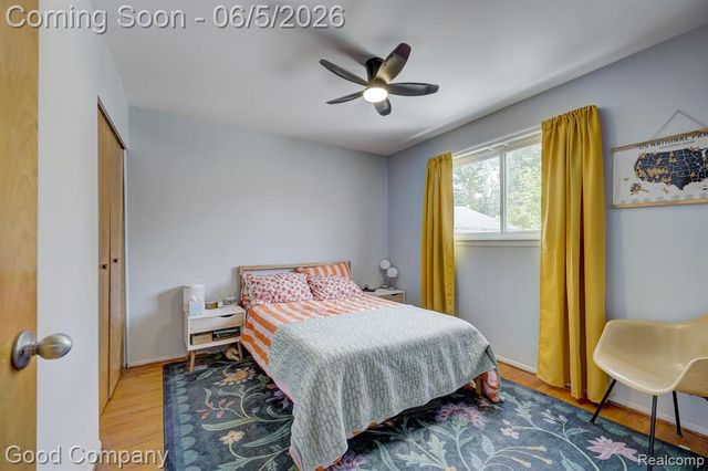 1341 E Breckenridge Street, Ferndale, MI 48220