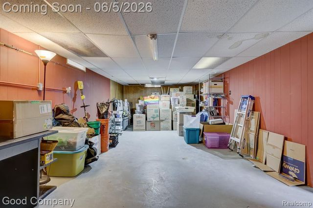 1341 E Breckenridge Street, Ferndale, MI 48220
