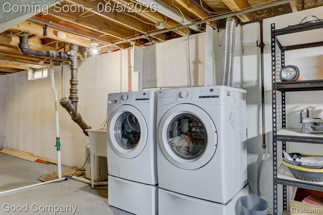 1341 E Breckenridge Street, Ferndale, MI 48220