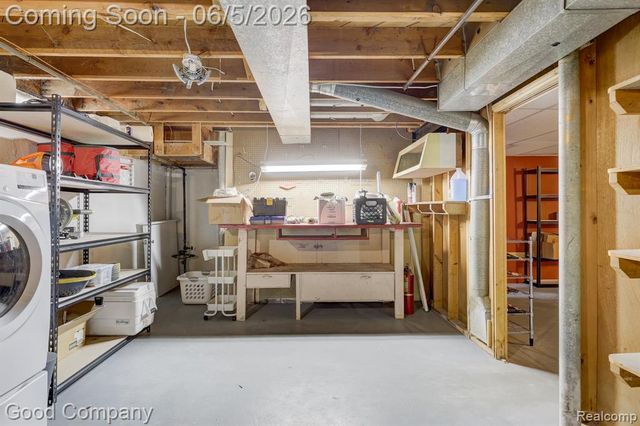 1341 E Breckenridge Street, Ferndale, MI 48220