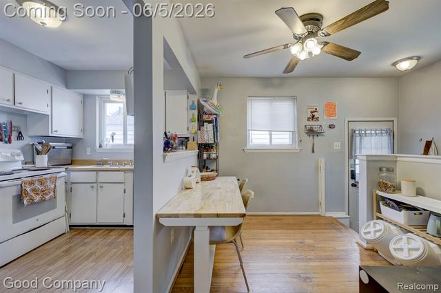 1341 E Breckenridge Street, Ferndale, MI 48220