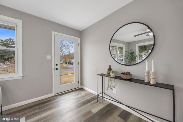 6 VICTOR PKWY, Annapolis, MD 21403